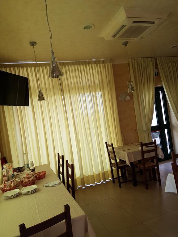 Pino Hotel Gizzeria Eksteriør bilde