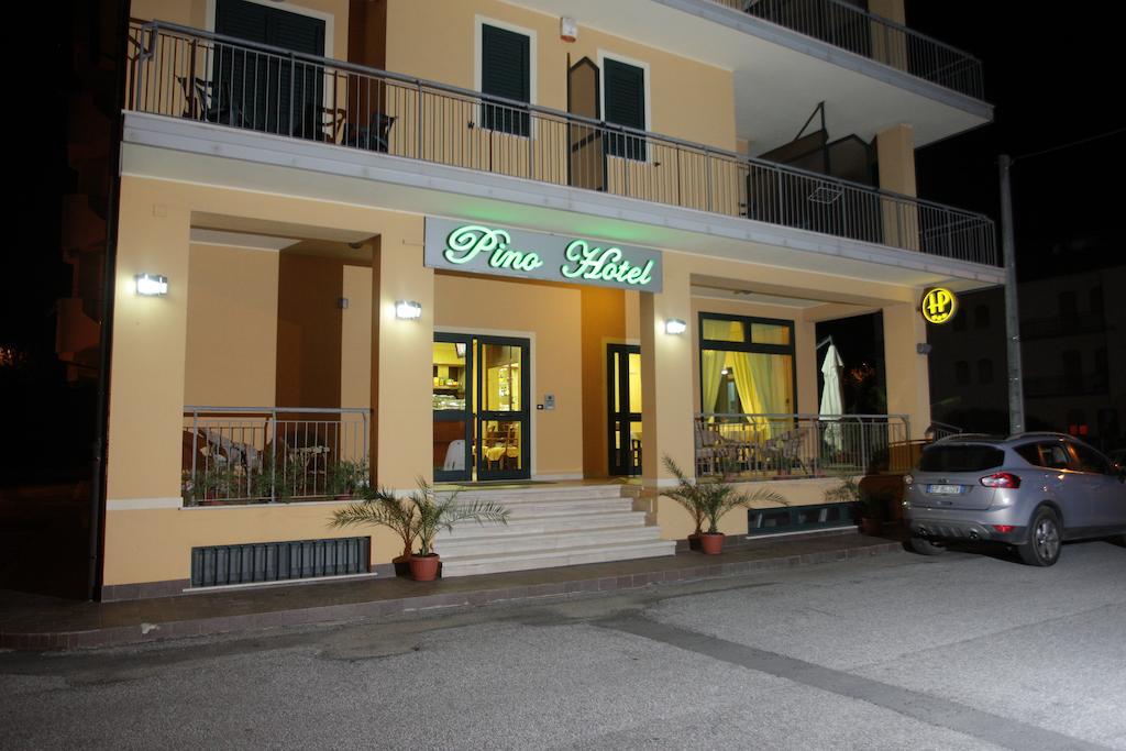 Pino Hotel Gizzeria Eksteriør bilde